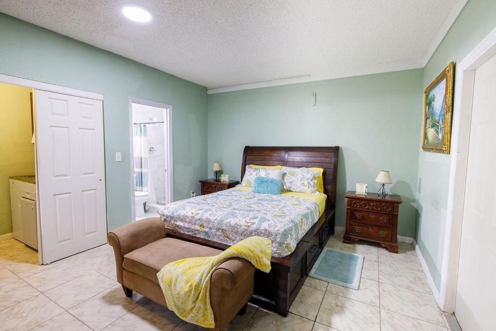 Private Suite In North Miami North Miami Beach Eksteriør billede
